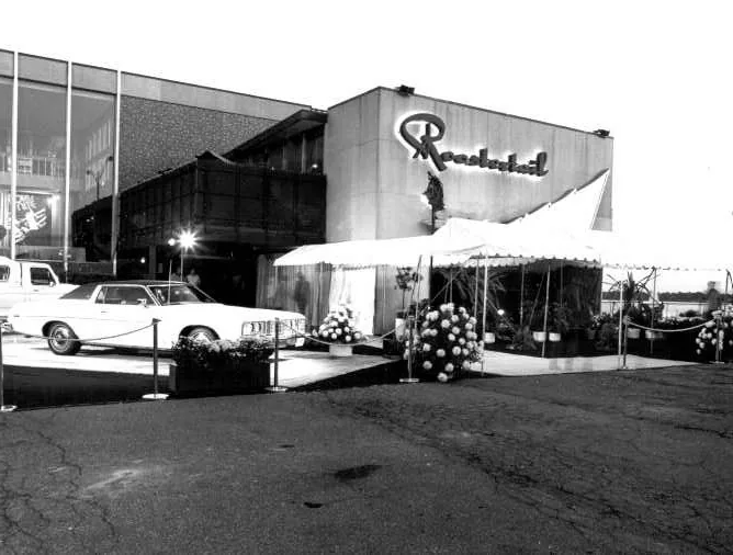 Roostertail detroit night exterior canopy 1960s, Heritage at The Roostertail, Detroit