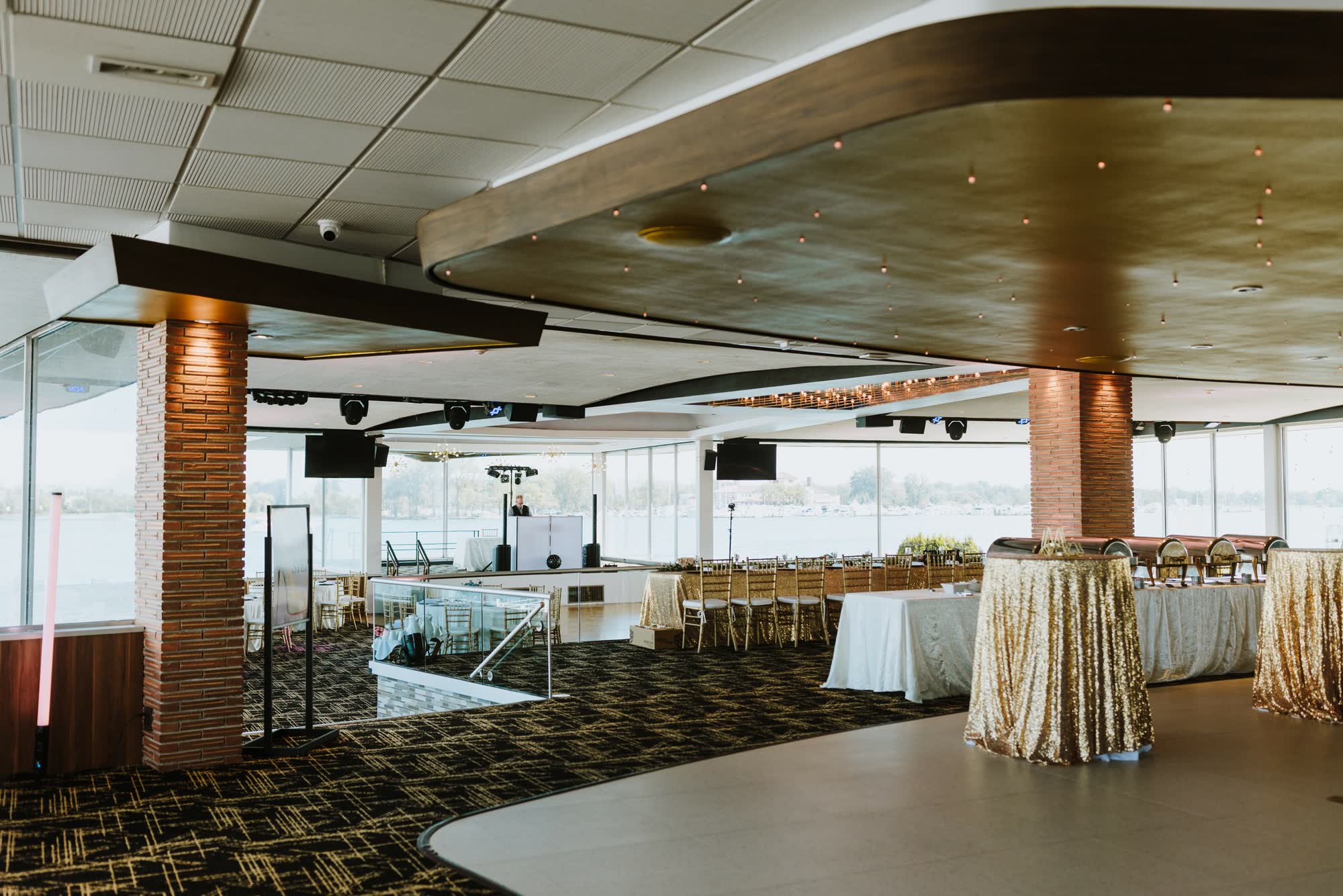 Marine room detroit riverfront event venue wide, Marine Room at The Roostertail, Detroit